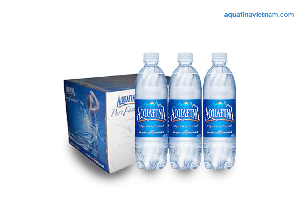 Nước tinh khiết Aquafina và Sawanew khác biệt ra sao?